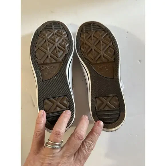 NWOT Converse Chuck Taylor All Star Low Top Sneakers Womens 7 Men's 5 Purple - Picture 12 of 16